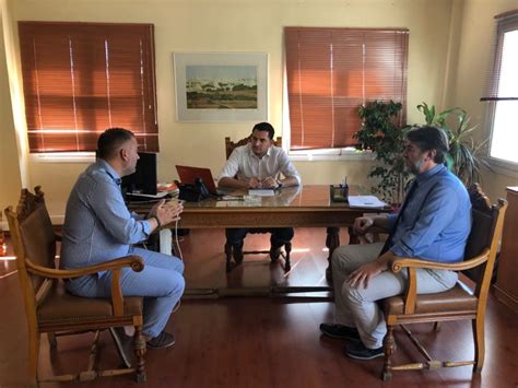 Στους βόρειους πρόποδες της ακρόπολης, στη συμβολή των οδών ερεχθέως και πρυτανείου, βρίσκεται ο ιερός ναός των αγίων αναργύρων, περισσότερο γνωστός ως. O Δήμος Αγίων Αναργύρων - Καματερού κοντά στους πολίτες ...
