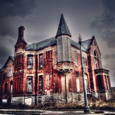 Abandoned Detroit Mansion That Looks Like A Mini Castle Abandoned