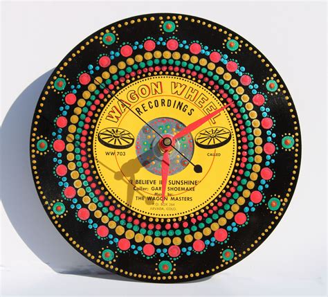 Mandala 45 Record Wall Clock | Etsy | Record wall art, Record wall, Vinyl record art