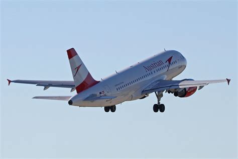 Austrian Airlines Os Aua Oe Ldg Tbilisi Airbus A 319 112 2408