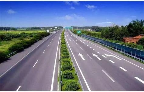 信号电缆 铁路信号的布置 铁路信号系统 铁路信号装置 铁路信号设备 铁路修建营 铁路债券 铁路值班房 铁路停车场 铁路免费发运 铁路全线 铁路公司 铁. 高速公路车道宽多少？应急车道宽多少？_百度知道