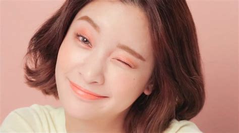 Korean Makeup Trends 2019 Base Eye And Lip Looks That Will Be In