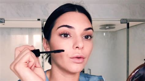 Kendall Jenner Cant Get Enough Of This 11 Lengthening Mascara Home