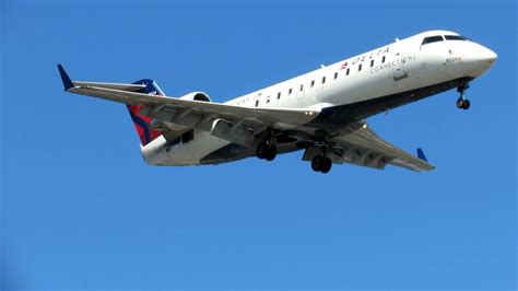 Delta Connection Bombardier Crj 200 Landing At Newark Liberty