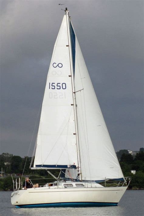 Popular Cruiser Yachts Under 30 Feet 91m Long Overall Yacht