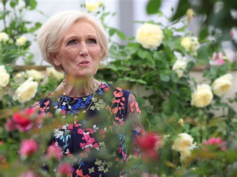 Chelsea Flower Show 2019 Photos Celebrity Guests From Mary Berry To