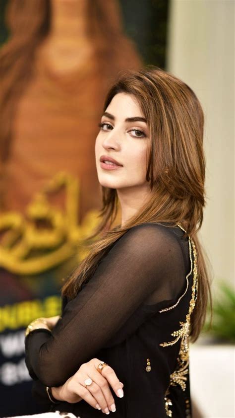 Pin By 𝐐𝐮𝐧𝐨𝐨𝐭 𝐀𝐥𝐢 On Pakistani Actresses Beauty Full Girl Business