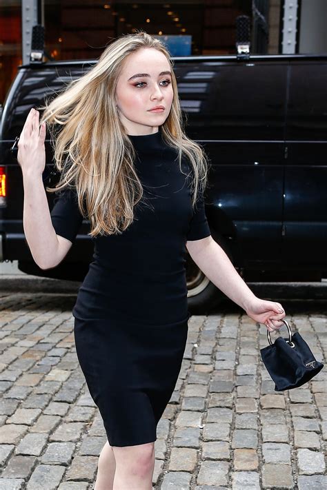 Sabrina Carpenter Street Fashion Out In New York City 3172016