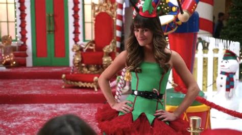 Glee Episode 508 Recap Previously Unaired Christmas Gets