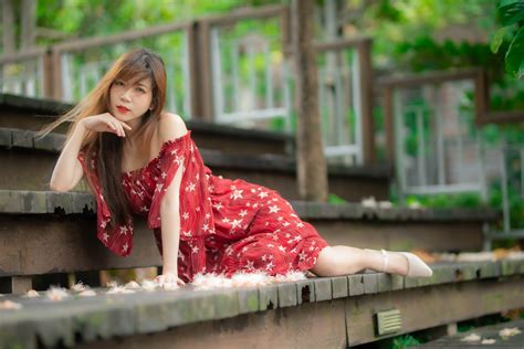 1372367 Asian Pose Legs Dress Stairs Rare Gallery Hd Wallpapers