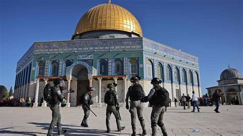 Jerusalem Calms After Israeli Palestinian Clashes At Holy Site The