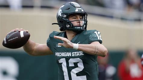 Michigan State Snaps A Six Game Losing Streak With A 20 17 Win Over