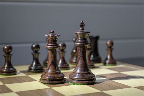 Review Of Staunton Castle Library Size Chess Set Chess Forums