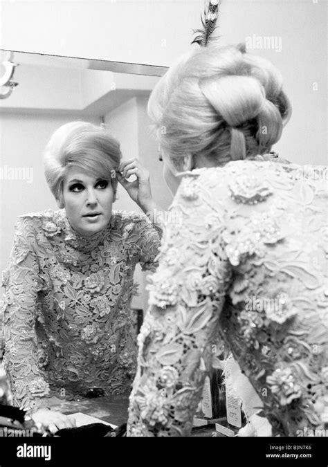 Dusty Springfield Black And White Stock Photos And Images Alamy