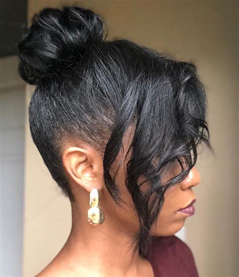 This short natural hairstyle gives you major flexibility when it comes to styling your hair since the sides and back of the hair are usually cut shorter than the middle. Packing Gel Styles For Round Face / 52 Best Box Braids ...