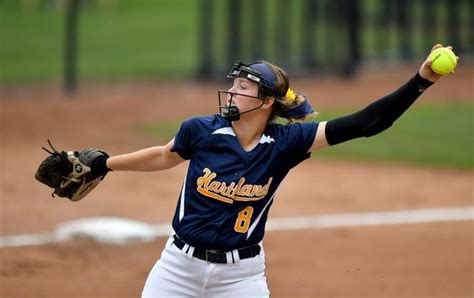 Detroit News Top Softball Teams Determined Warren Regina Ready To Defend Division 1 Title