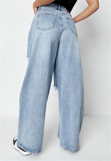 Blue Extreme Knee Rip Baggy Boyfriend Jeans Missguided