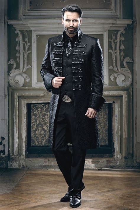 Great Gothic Fashion Tips For Those Men And Women Who Enjoy Wearing