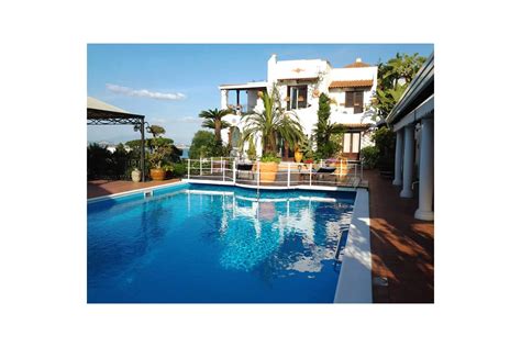 Trova alloggi in vendita di seconda mano al miglior prezzo a ischia. Ischia prestigiosa villa in vendita