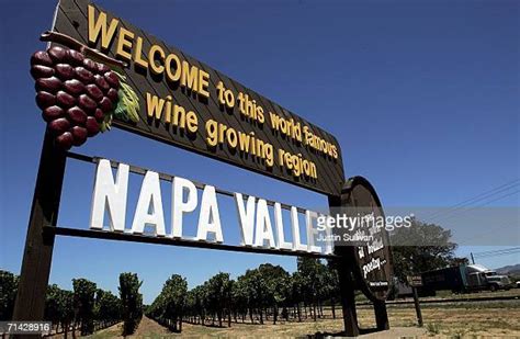 Sonoma Valley Winery Photos And Premium High Res Pictures Getty Images