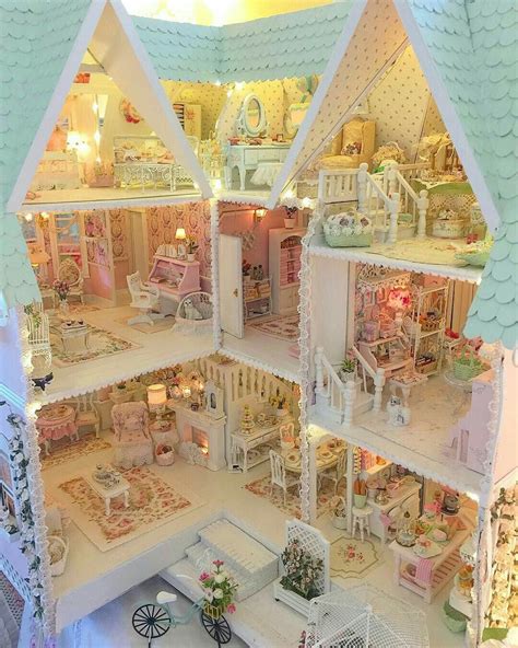 Miniature Rooms Miniature Crafts Miniature Houses Pink Dollhouse