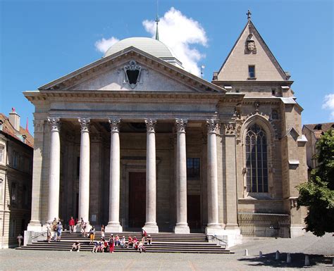 St Pierre Cathedrale St Pierre In The Heart Of The Old Flickr