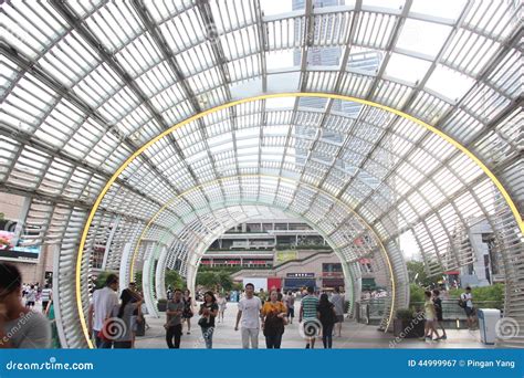 Modern Steel Arch Structure Building In Shenzhen Haide Square Editorial