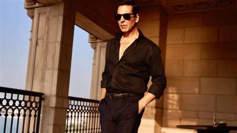 Akshay Kumar Drops New Look From The Sets Of Selfiee Announces Release