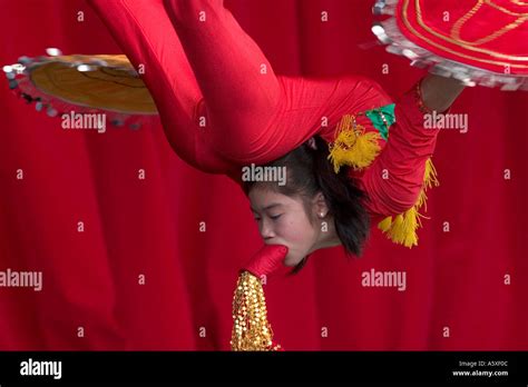 Contortionist Performs Stock Photo 2125579 Alamy