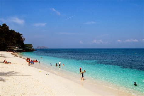 Wisata Seru Di Timika Dari Pantai Hingga Pemandian Air Panas Tempat Wisata