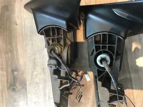 A power sunroof is available on the top three crewmax trims. Upgrading to Power Fold Mirrors | Page 11 | Toyota Tundra ...