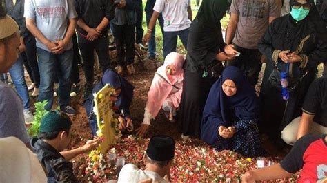 Jodohku dengan shandy aulia, kita belajar parenting. Dulu Terkenal Bareng Shandy Aulia, Siapa Sangka Artis Ini ...