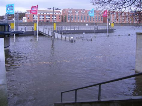 Weiterführende informationen und wichtige links. 18-Hochwasser-071109