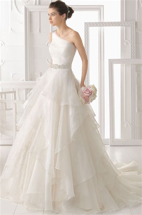 June 1, 2018 dress the bride. Top 15 Wedding Dress Styles - save on crafts