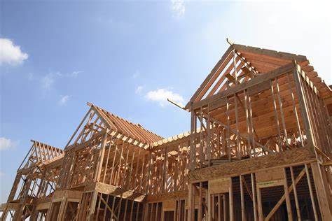 Where Should You Build Your Dream Home? | RISMedia\'s Housecall