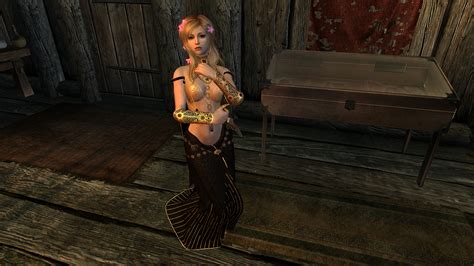 Kozakowy S Mythic Dawn Priestess Outfit Unp Cbbe Sse At Skyrim Special Edition Nexus Mods