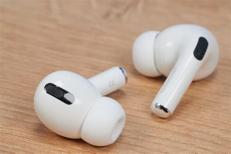 At their core, the airpods max are still bluetooth headphones. Apple AirPods Pro im Test: Wie gut ist das erste ANC ...