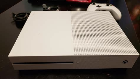 Xbox One S 2016 White 500gb Lrmz11584 Swappa