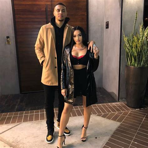Copy paste ideas, how to do it? Date Night. 🖤 | Couple outfits, Black relationship goals, Date night outfit