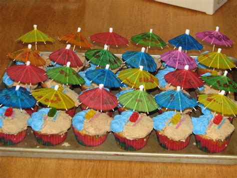 See more ideas about beach theme cupcakes, beach themes, beach theme wedding. Just Pleased as Punch: Beach Themed Cupcakes for the End ...