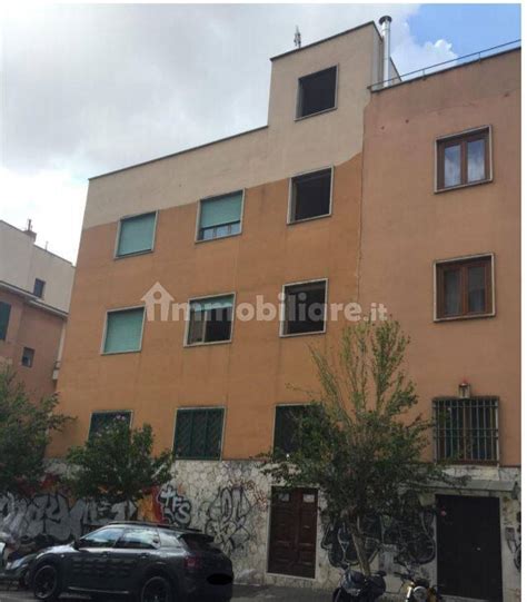 Vendita Appartamento Roma Quadrilocale In Via Alcamo 14 Buono Stato