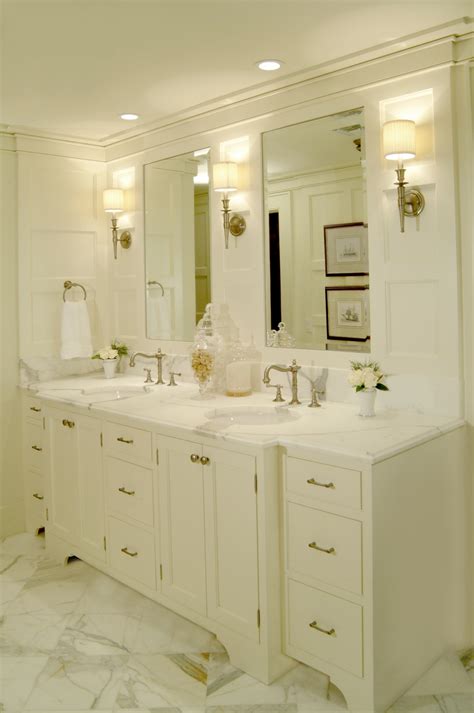 Tips To Designing A Layered Lighting Plan For Your Master Bathroom