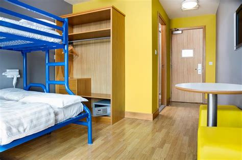 Great value beds, private rooms, free breakfast, free walking tours, free wifi. 10 Best Hostels in Dublin, Ireland (2021) | Road Affair