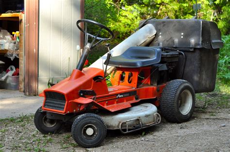 Best Small Riding Lawn Mower#lawn #mower #riding #small in 2020 | Riding lawn mowers, Lawn mower ...