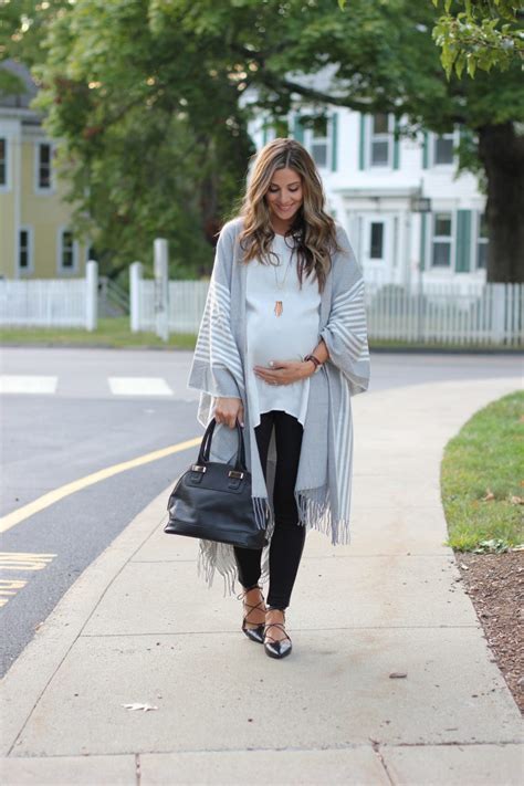 Maternity Style Ivory And Grey Poncho Lauren Mcbride