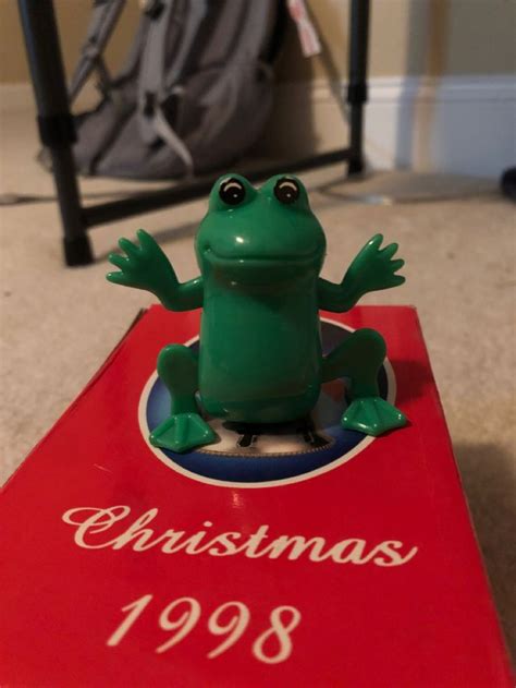 Wind Up Sidestepping Frog By Merry Thoughts Inc