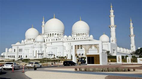 مواقيت صلاة العيد في روسيا. الإفتاء الإماراتي يحدد ضوابط صلاة العيد - RT Arabic