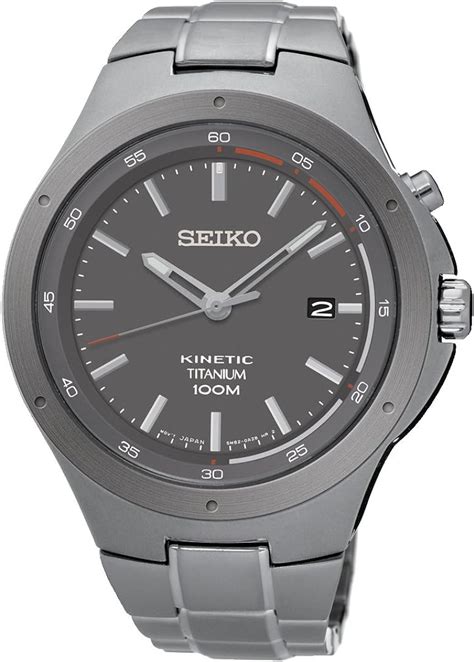 Seiko Men S Analogue Quartz Watch With Stainless Steel Bracelet