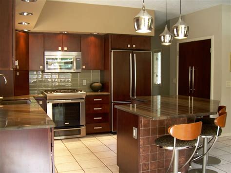 Interior wood stain for kitchen cabinets is most commonly thought of in the various shades of wood, as in light hang all of your newly refaced kitchen cabinet doors following the directions above, then stand back and pat yourself on the back for a job well done. do it yourself kitchen cabinet refacing - Some Ideas in ...