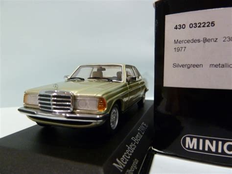 Mercedes Benz 230 Ce Coupe W123 Silver Green 143 430032225